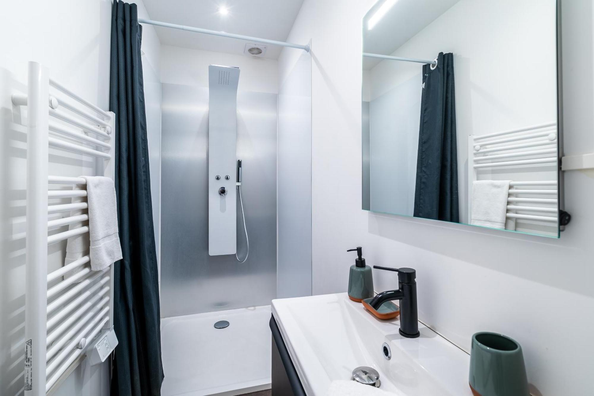 Mon Appart'Hotel - Gare De Limoges - Appartement Familial - Parking En Supp エクステリア 写真